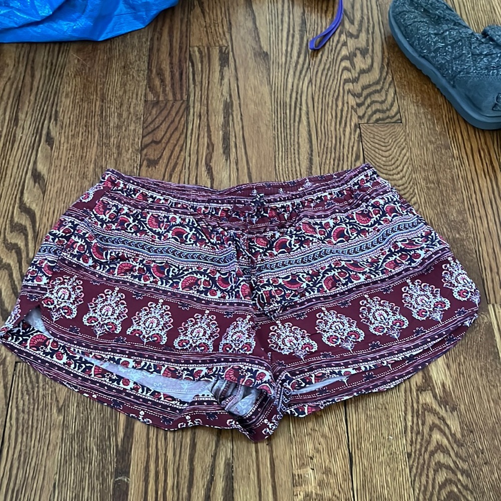 american eagle decorative shorts
